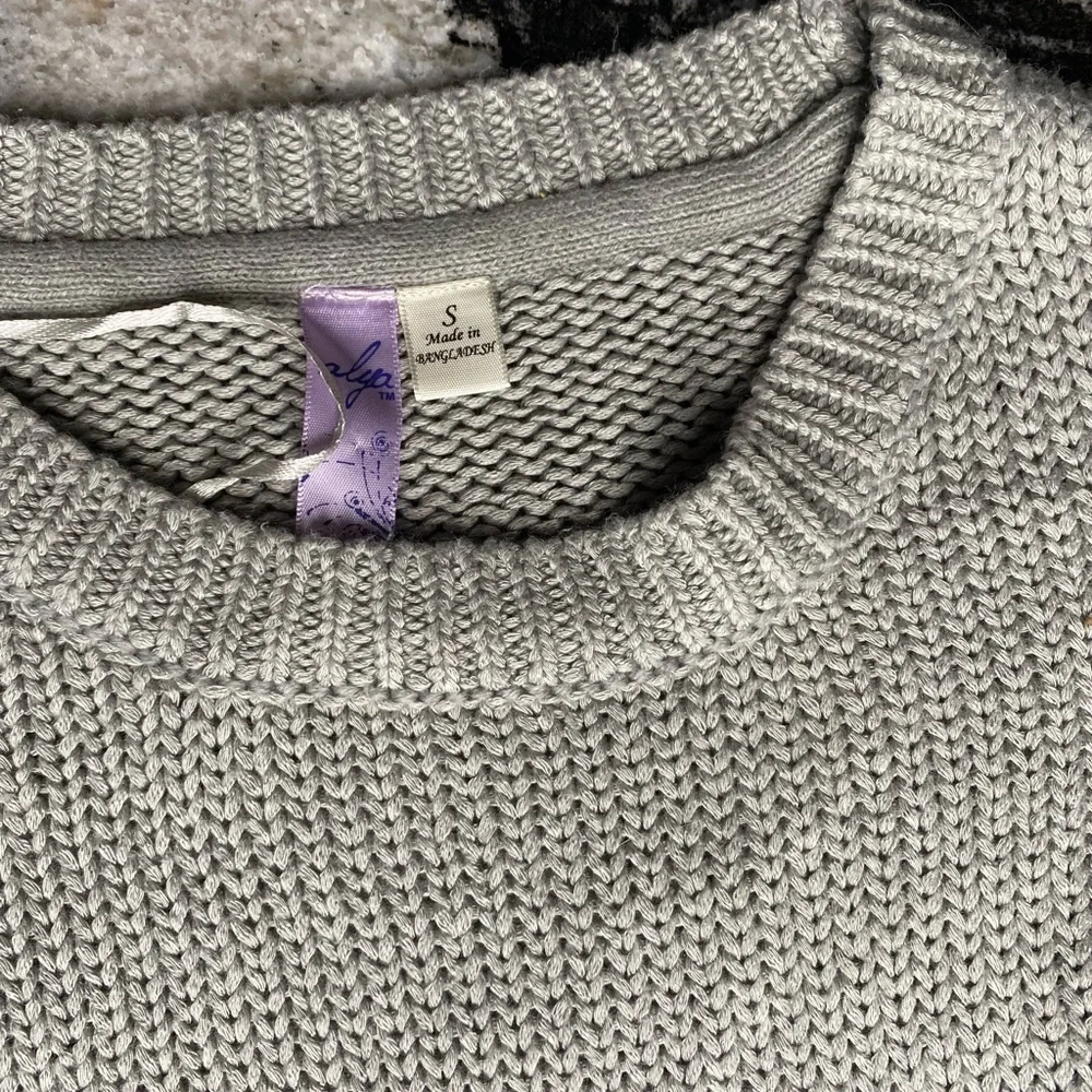 Stripped sweater - Picture 2 of 2